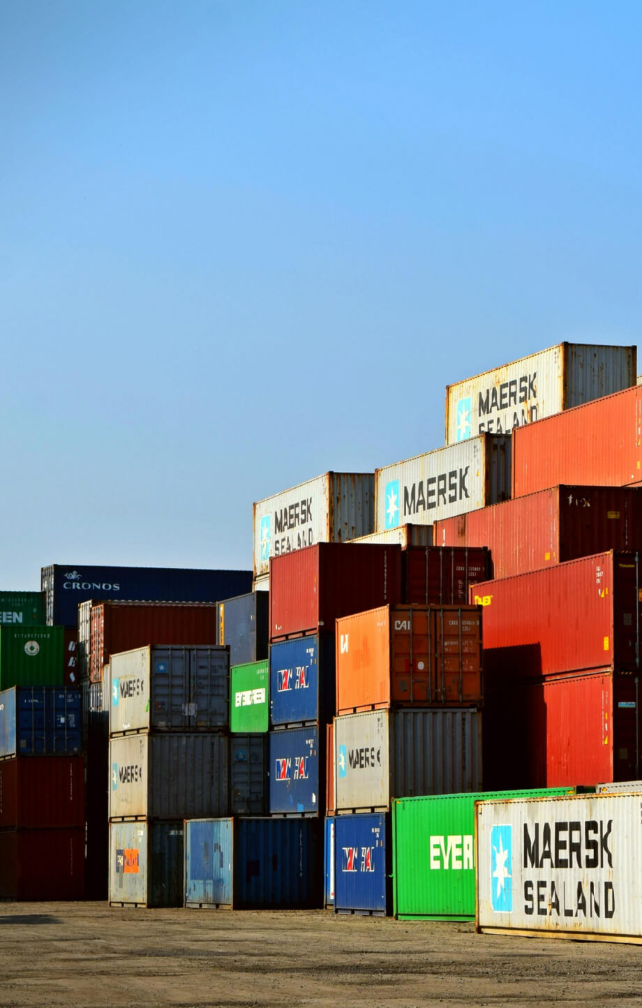 Logistics-Containers-Maersk